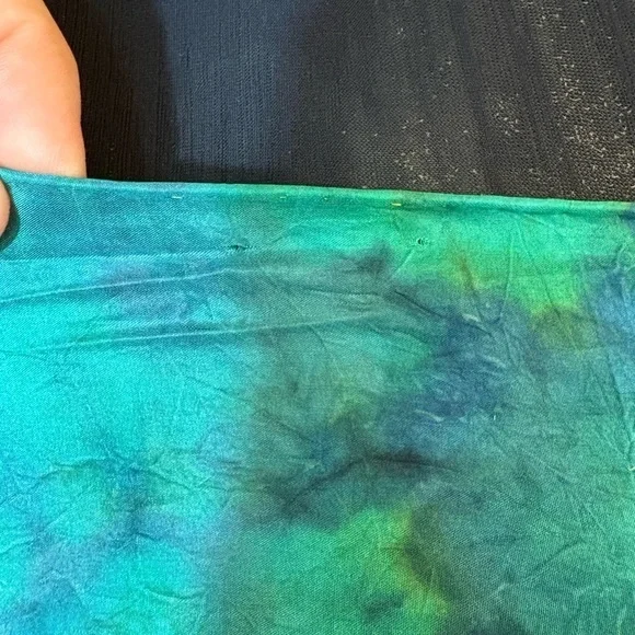 Elegant Blue-Green Tie Dye Look Scarf - Picture 10 of 11